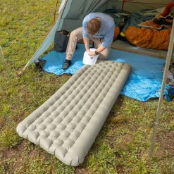 Campmeister Deluxe Insulated Sleeping Mat - Extra Long Wide